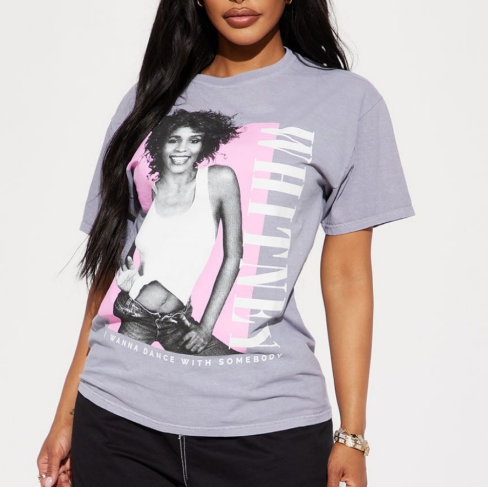 WHITNEY HOUSTON short sleeve T-shirt. New w/out tags (W-Lg)